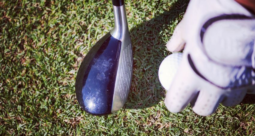 how to hit hybrid golf club