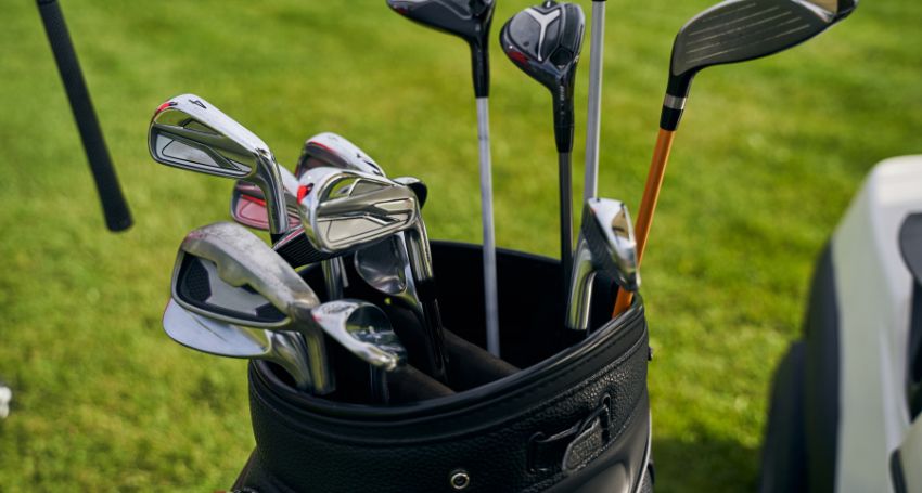 how much is a full golf bag fitting​